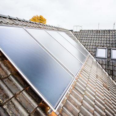 Pinke Montage Solaranlage